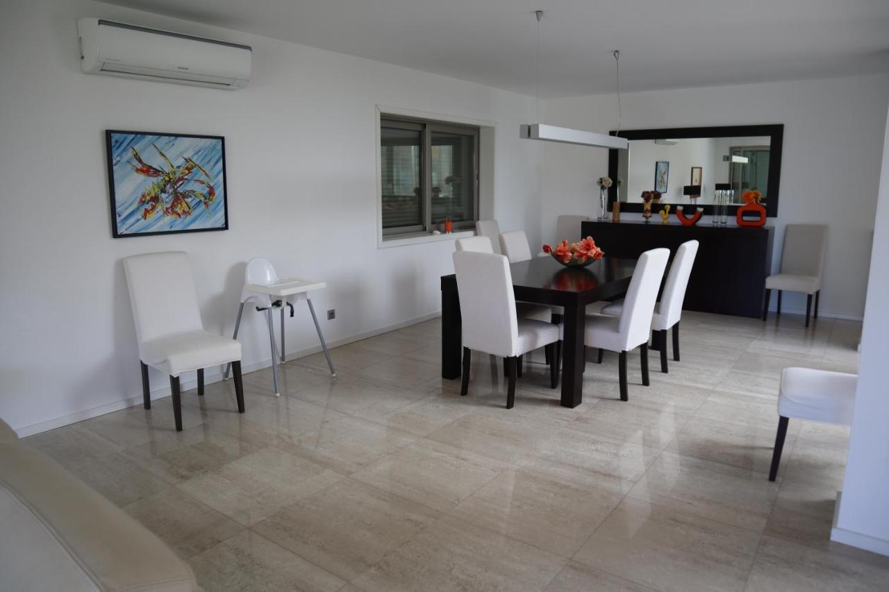 Villa Dos Salgados, 5bdr, Front, Near Salgados Golf Club *
