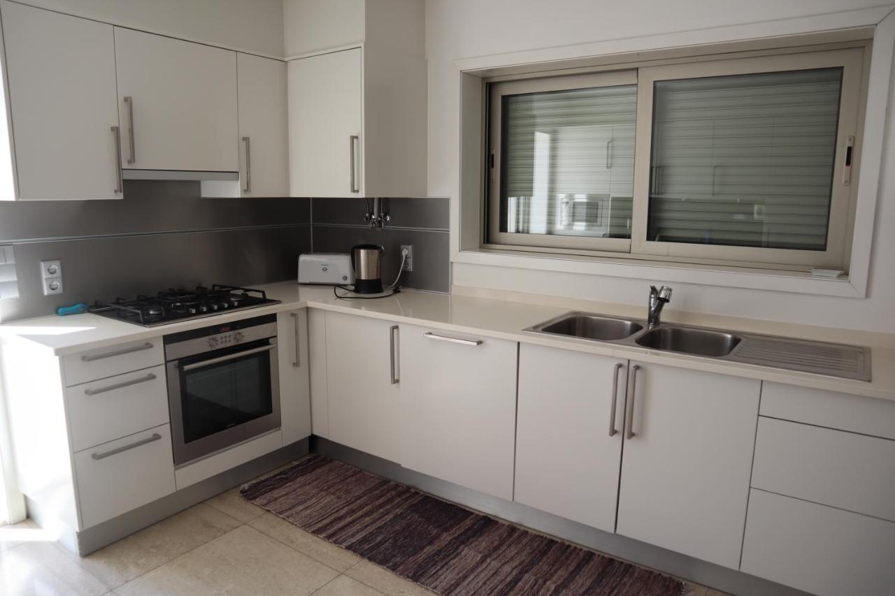 Dos Salgados, 5bdr, Front, Near Salgados Golf Club *