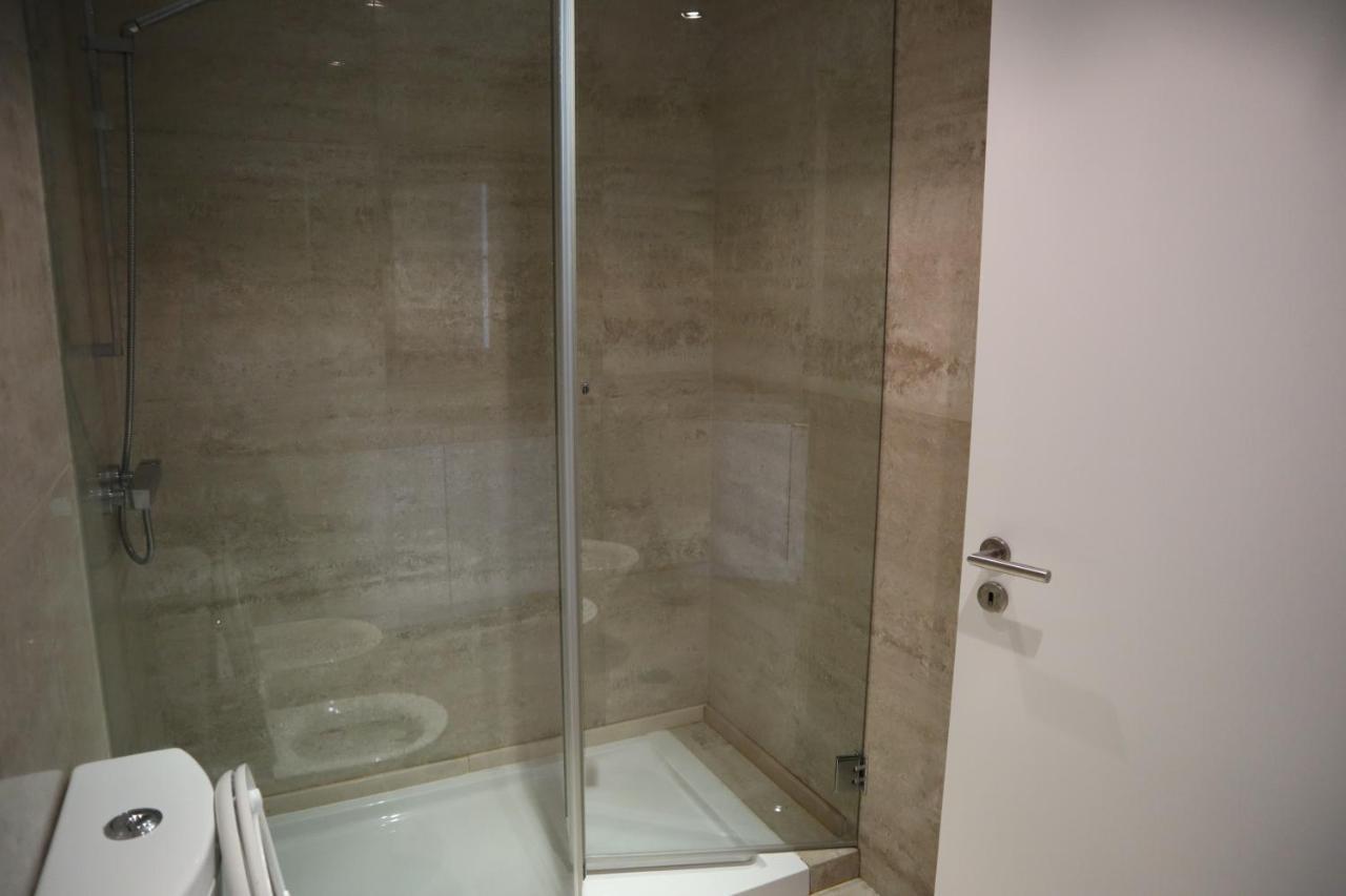 Dos Salgados, 5bdr, Front, Near Salgados Golf Club Villa