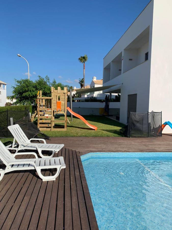 Villa Dos Salgados, 5bdr, Front, Near Salgados Golf Club *