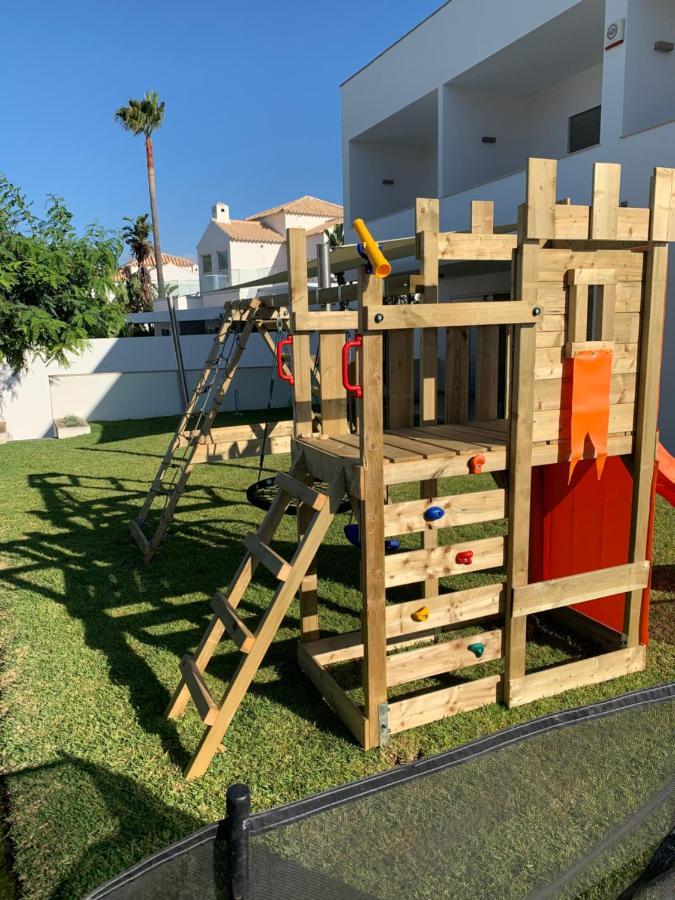 Dos Salgados, 5bdr, Front, Near Salgados Golf Club Villa Guia (Faro)