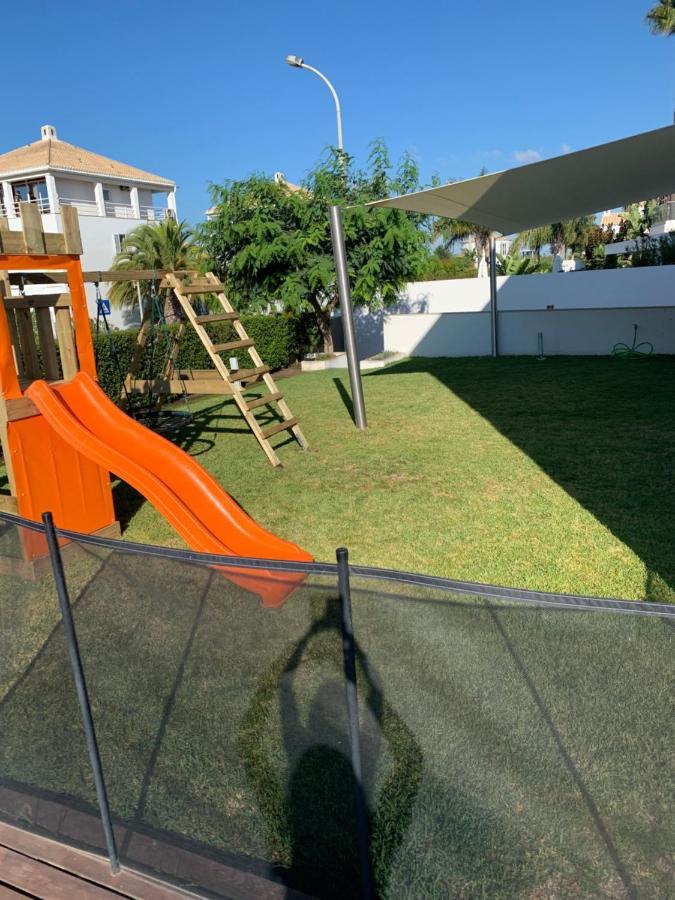 Dos Salgados, 5bdr, Front, Near Salgados Golf Club Guia (Faro)